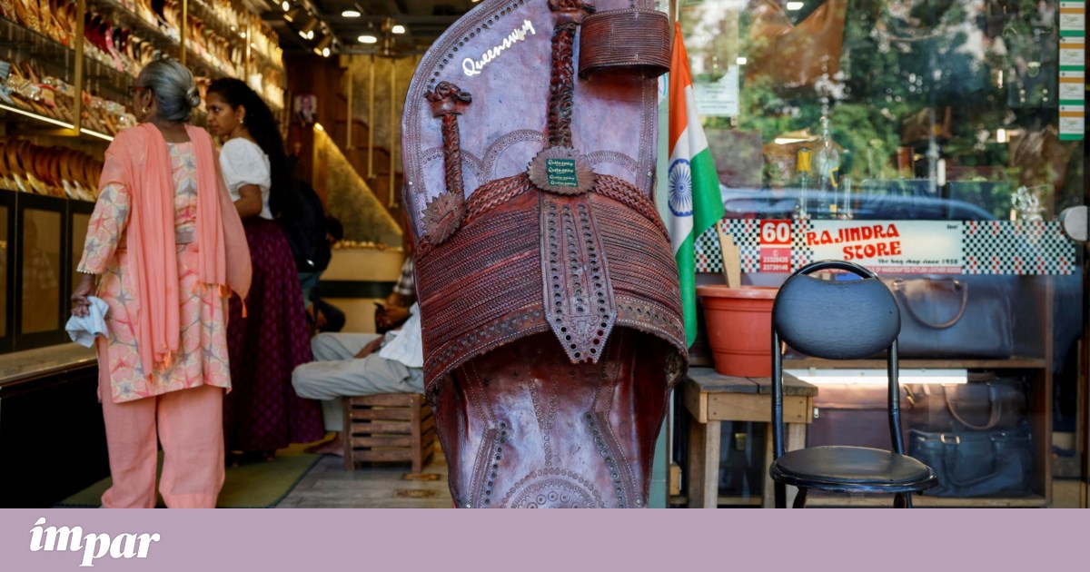 Prada reconhece sandálias Kolhapuri e faz parceria com Governo indiano | Moda