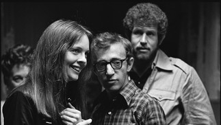 Diane Keaton e Woody Allen em 'Noivo Neurótico, Noiva Nervosa'. — Foto: Divulgação