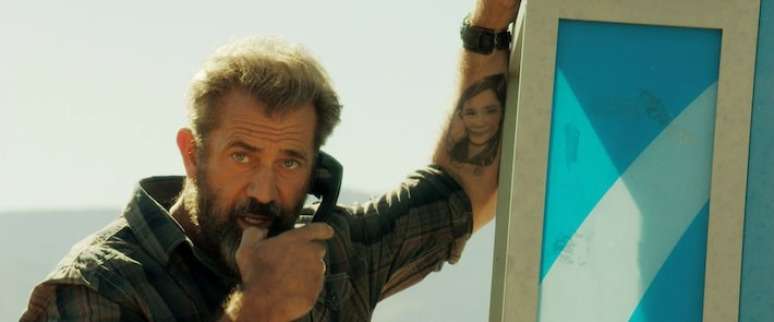 O ator e diretor Mel Gibson em 'Herança de Sangue', de 2016.