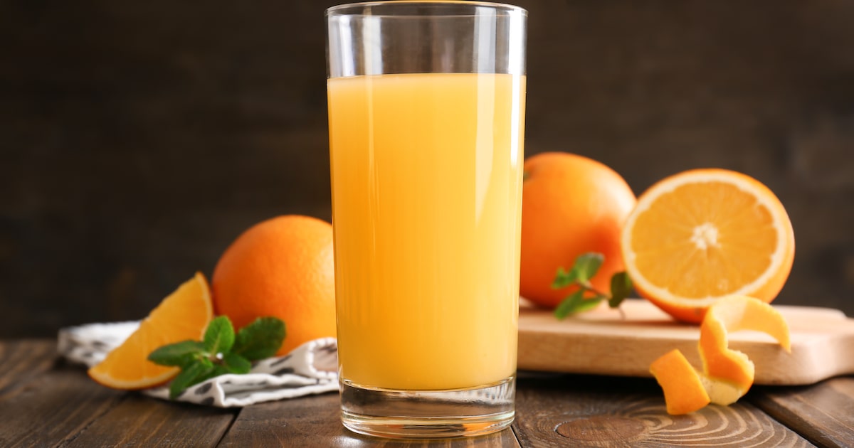 O que acontece com a saúde ao tomar suco de laranja todos os dias, segundo estudo brasileiro