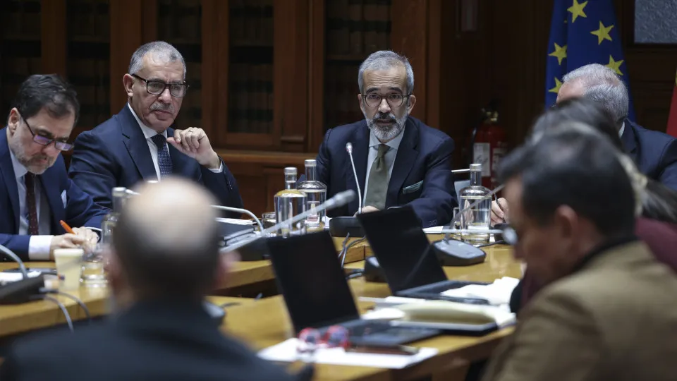 "Portugueses, para um cenário de guerra não irão, isso é certo"