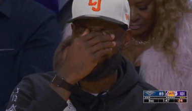 A reação de LeBron a falhanço escandaloso de um companheiro (vídeo)