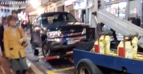 Noite do Mercado: Já há viaturas rebocadas no centro da cidade - www.jm-madeira.pt