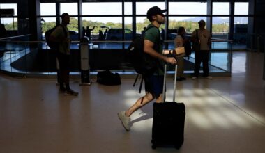 Sistema de controlo de fronteiras pode ser suspenso no Natal para evitar filas nos aeroportos