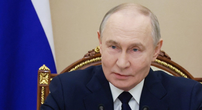 Moscovo acusa Kiev de ataques de drones contra a residência de Putin