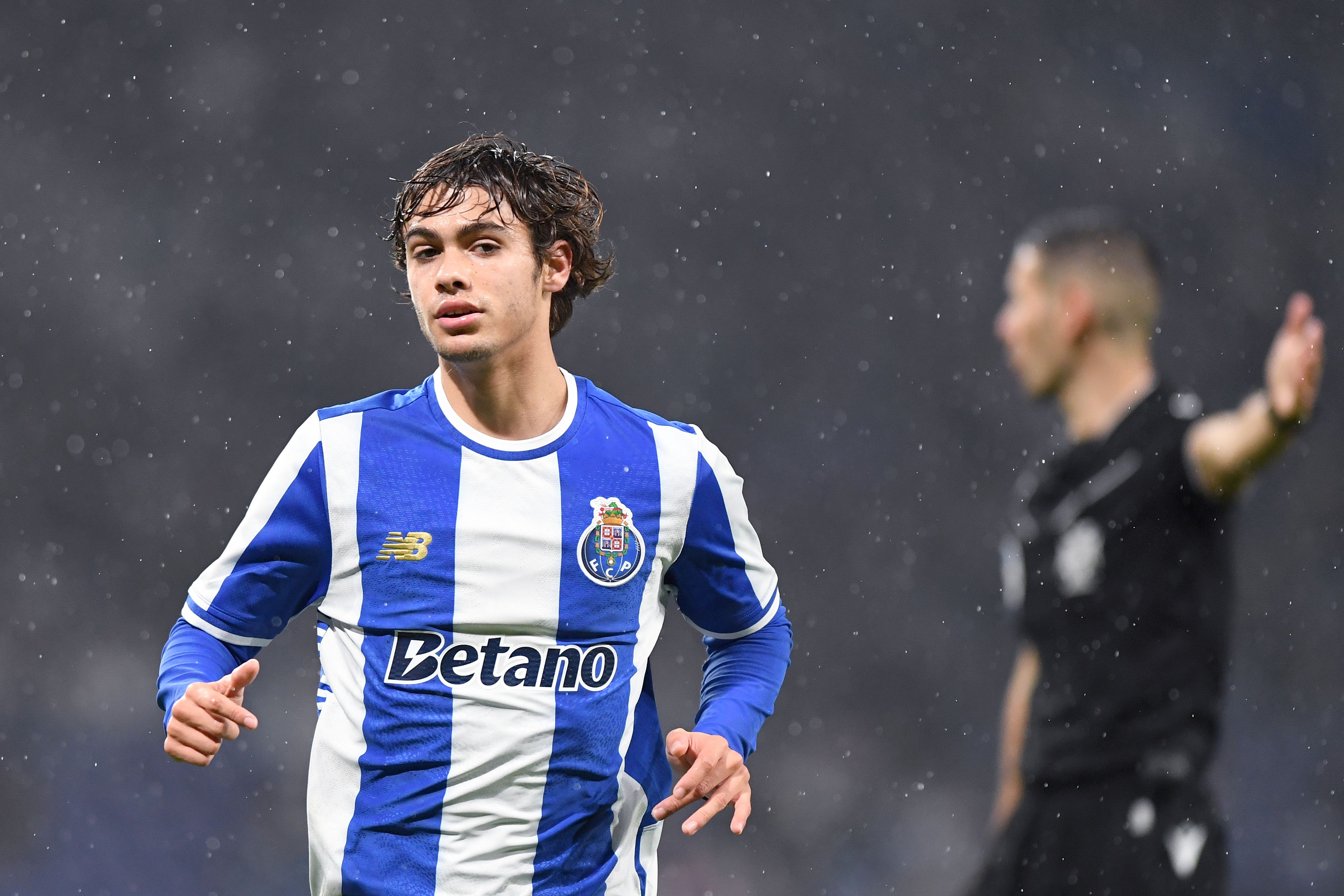 Rodrigo Mora durante o FC Porto-Famalicão - Foto: Rogério Ferreira / Kapta+