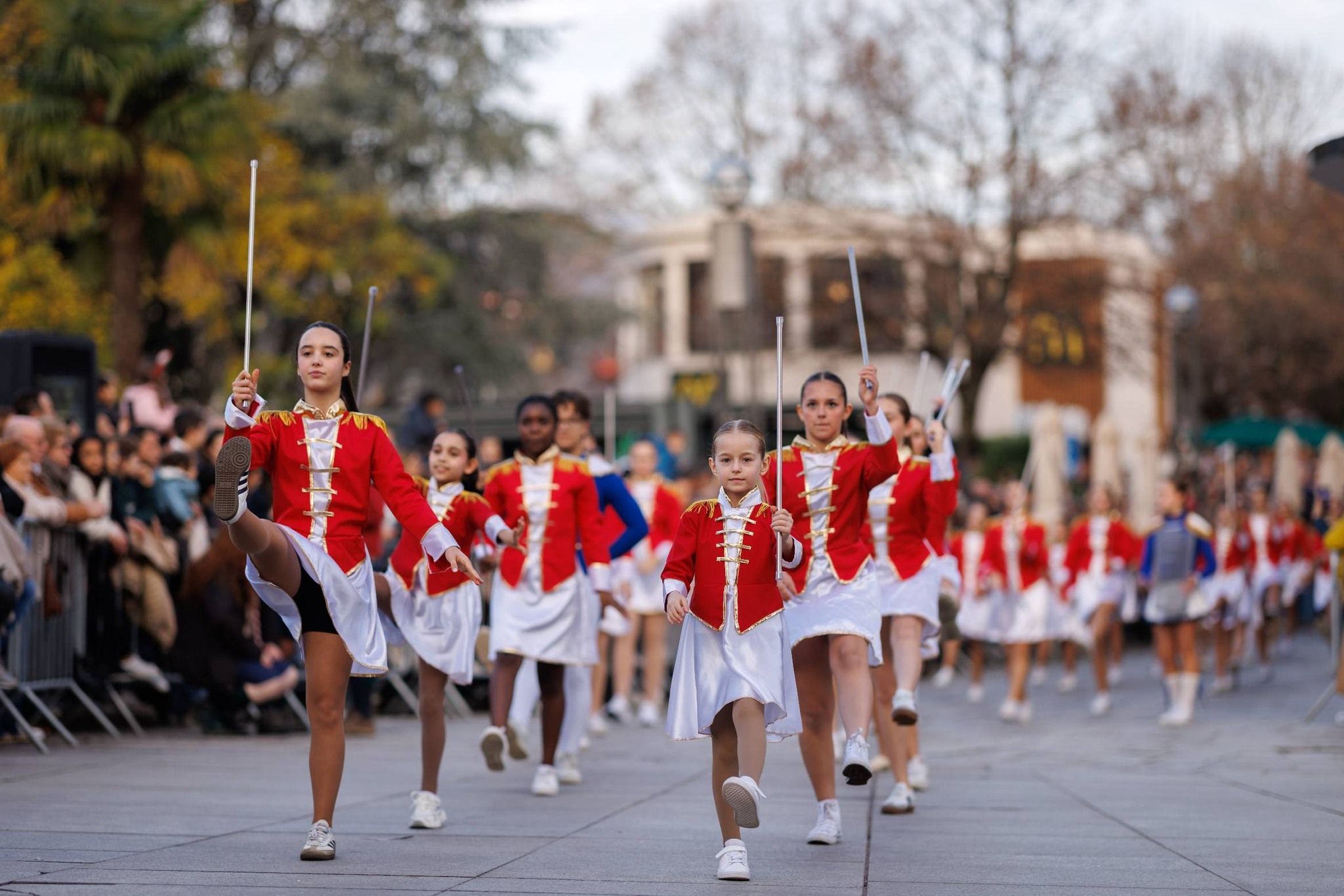 "maior parada de natal de sempre em braga" voltou a encher as ruas