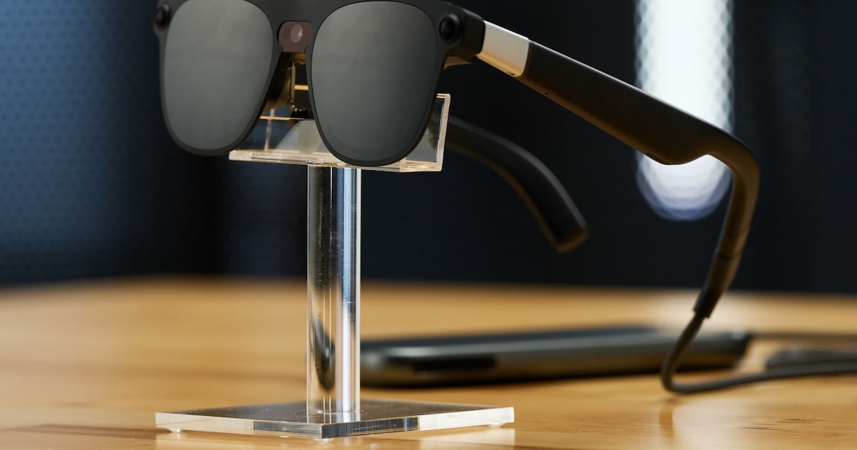 Google anuncia óculos com IA para 2026 e pretende acirrar disputa com Meta e Apple