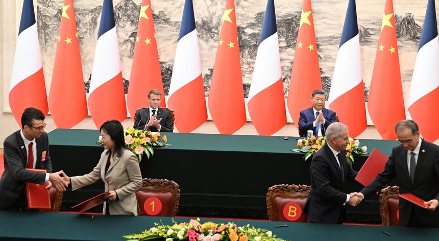 Ucrânia e desequilíbrios comerciais dominam encontro entre Macron e Xi Jinping