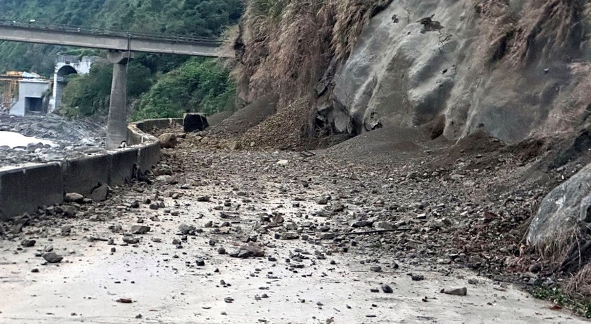 Sentido em Taipé. Sismo de 7,0 atinge Taiwan