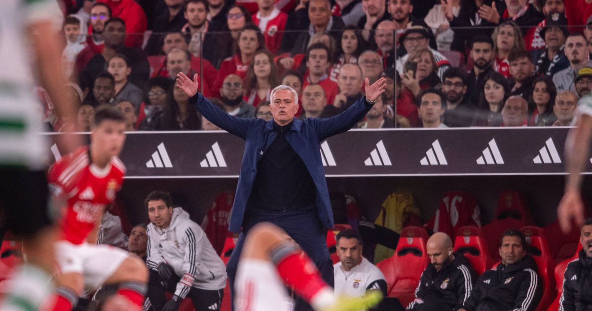 Benfica: o que disse e pediu Mourinho aos jogadores depois do dérbi