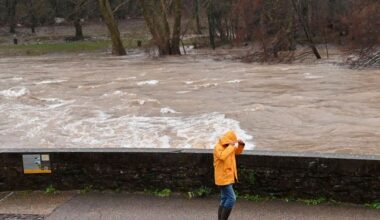 Estradas intransitáveis, casas inundadas. Chuva forte atinge sul de França