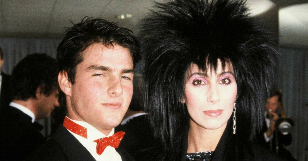 Cher e Tom Cruise tiveram um breve romance nos anos 1980 — Foto: Reprodução