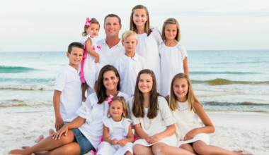 É pai de 10 filhos e avô, reformou-se em 2021, mas vai voltar a jogar na NFL