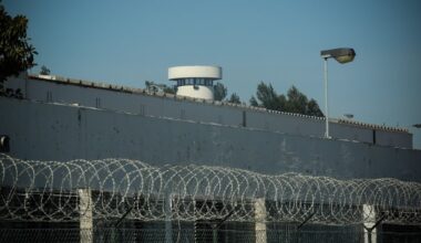 Guardas prisionais chegam a acordo com Governo e abdicam de greve geral