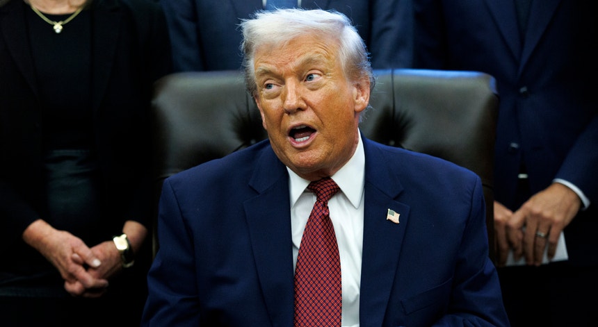 Trump descreve encontro entre enviados dos EUA e Putin como "muito bom"