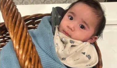 "Muito mais raro que um num milhão". Bebé cresceu fora do útero da mãe e sobreviveu