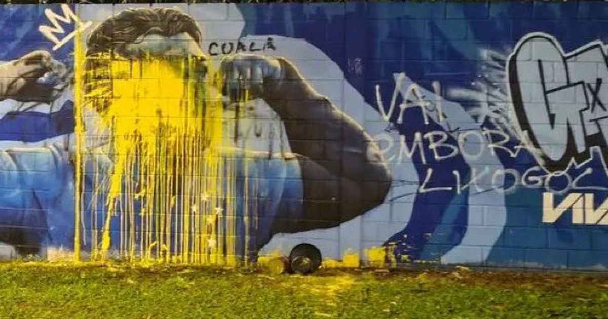 «Vai embora lixogol»: adeptos não perdoam ex-Benfica por penálti falhado