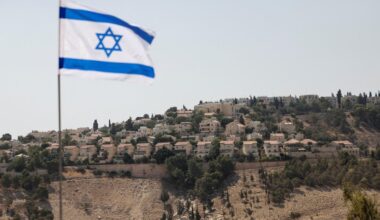 Catorze países pedem a Israel para "cessar expansão dos colonatos" na Cisjordânia