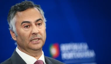 Ministro anuncia que vai ser exigida apenas uma prova de ingresso no ensino superior