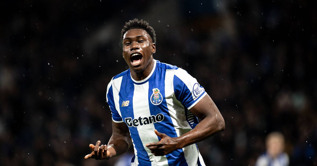 Avançado do FC Porto envolvido em acidente de viação no Olival