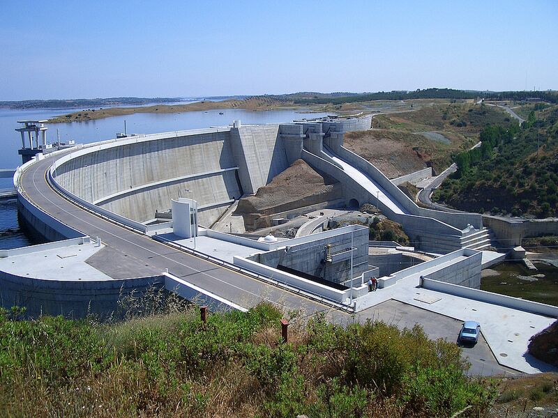 Câmara do PSD (e uma do PS) contra o Governo: EDP acaba com a "galinha dos ovos de ouro"