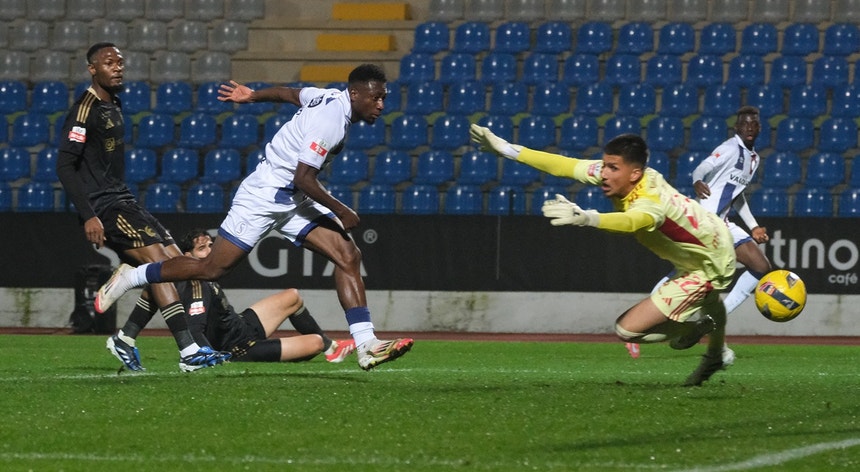 Torreense surpreende Casa Pia e segue para os quartos de final