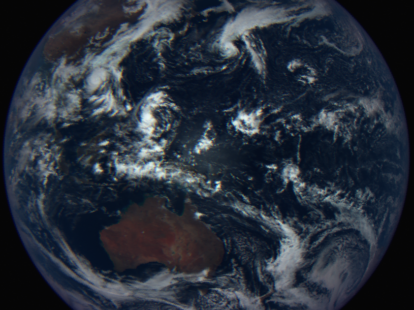 Sonda da Nasa passa pela Terra e capta imagens impressionantes; veja