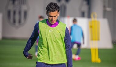 Quem é Álvaro Cortés? Defesa interessa ao Benfica e está em final de contrato com o Barcelona