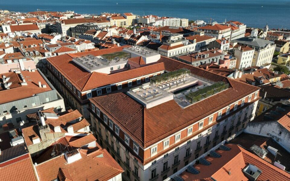 Arab Bank Switzerland compra dois palácios históricos em Lisboa