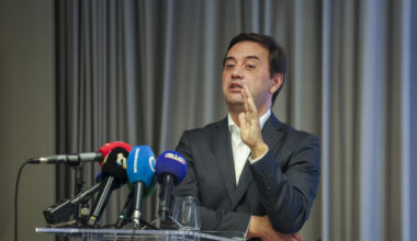 TAP diz que está disponível para ficar com slots da easyJet em Lisboa