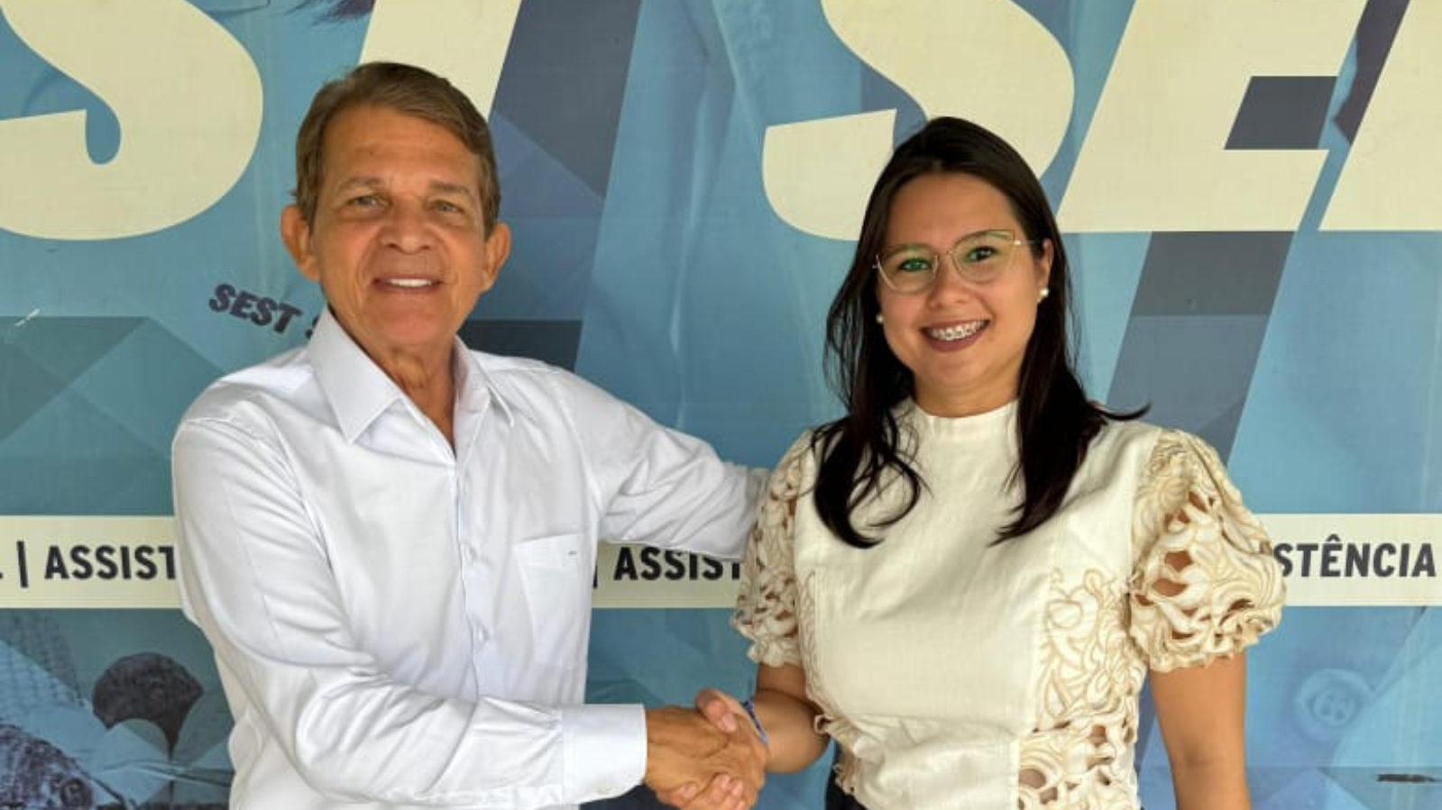 Silva e Luna afasta diretora-superintendente do Foztrans – Rádio Cultura Foz – AM 820