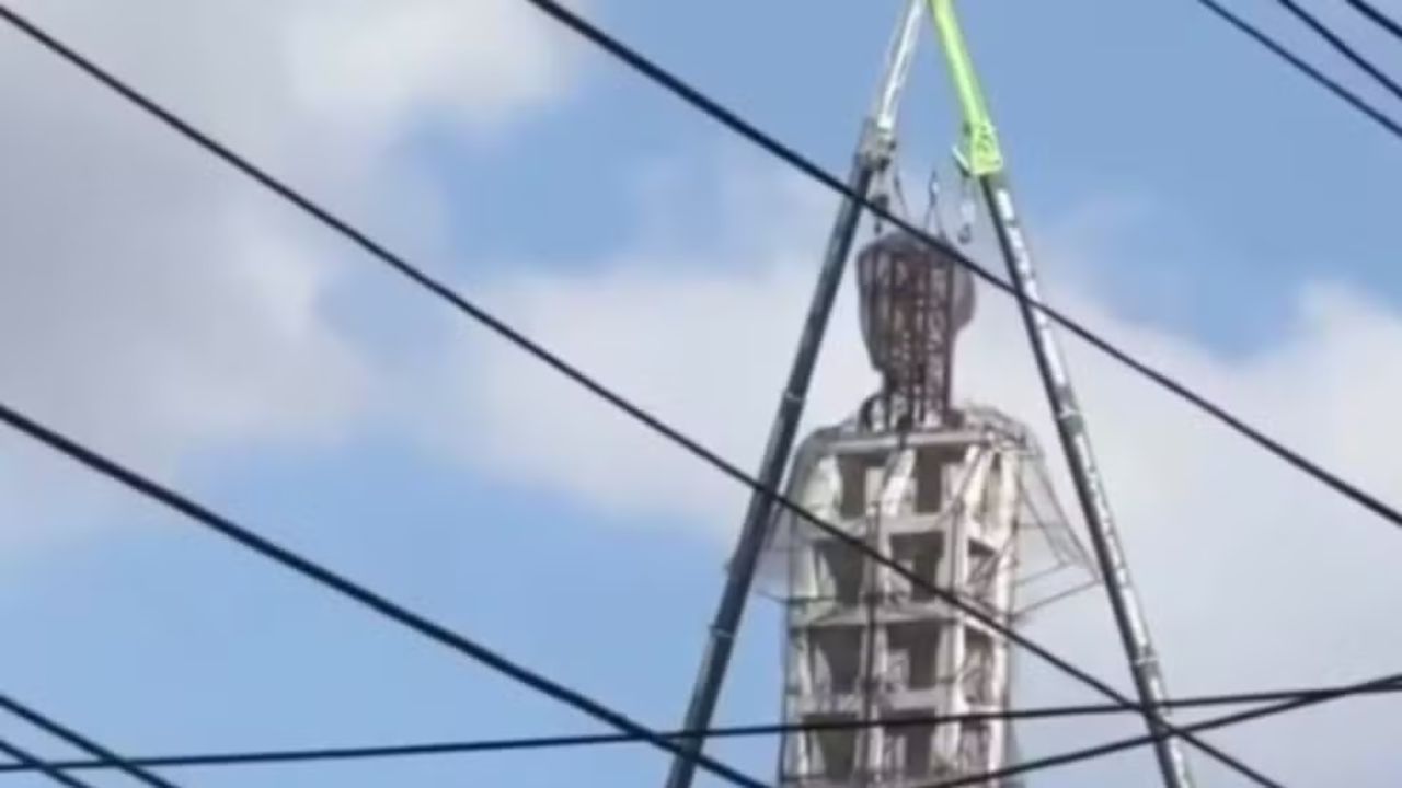 Ceará: estátua gigante de Santo Antônio ganha cabeça após 39 anos