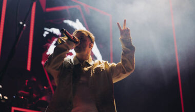 Siga-nos no Google News