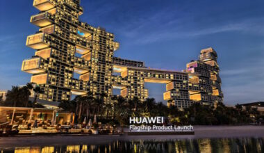 A Huawei apresentou, ontem, no Dubai, uma nova linha de dispositivos sob o mote "Unfold the moment". O ecossistema inclui o smartphone dobrável Huawei Mate X7, os auriculares open-ear FreeClip 2, o smartwatch Watch Ultimate Design e o tablet MatePad 11.5 S 2026.