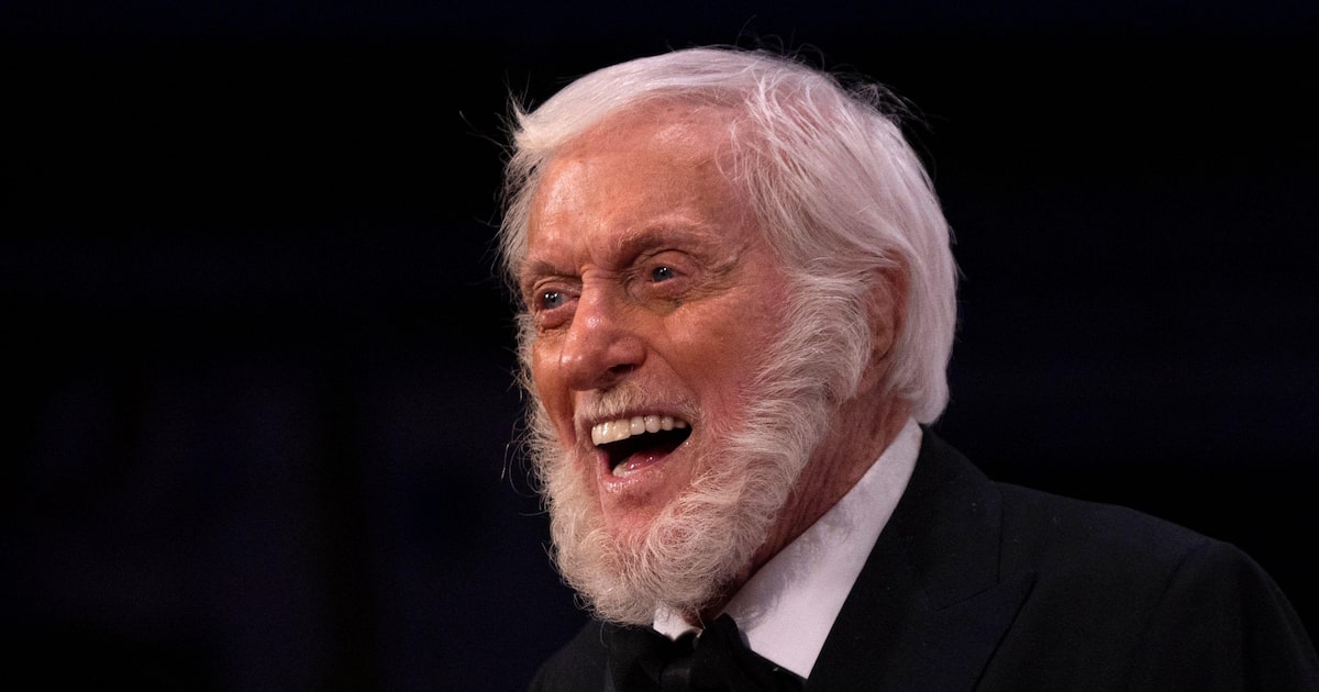 Dick Van Dyke chega aos 100 anos; relembre 4 produções marcantes do ator para ver no streaming