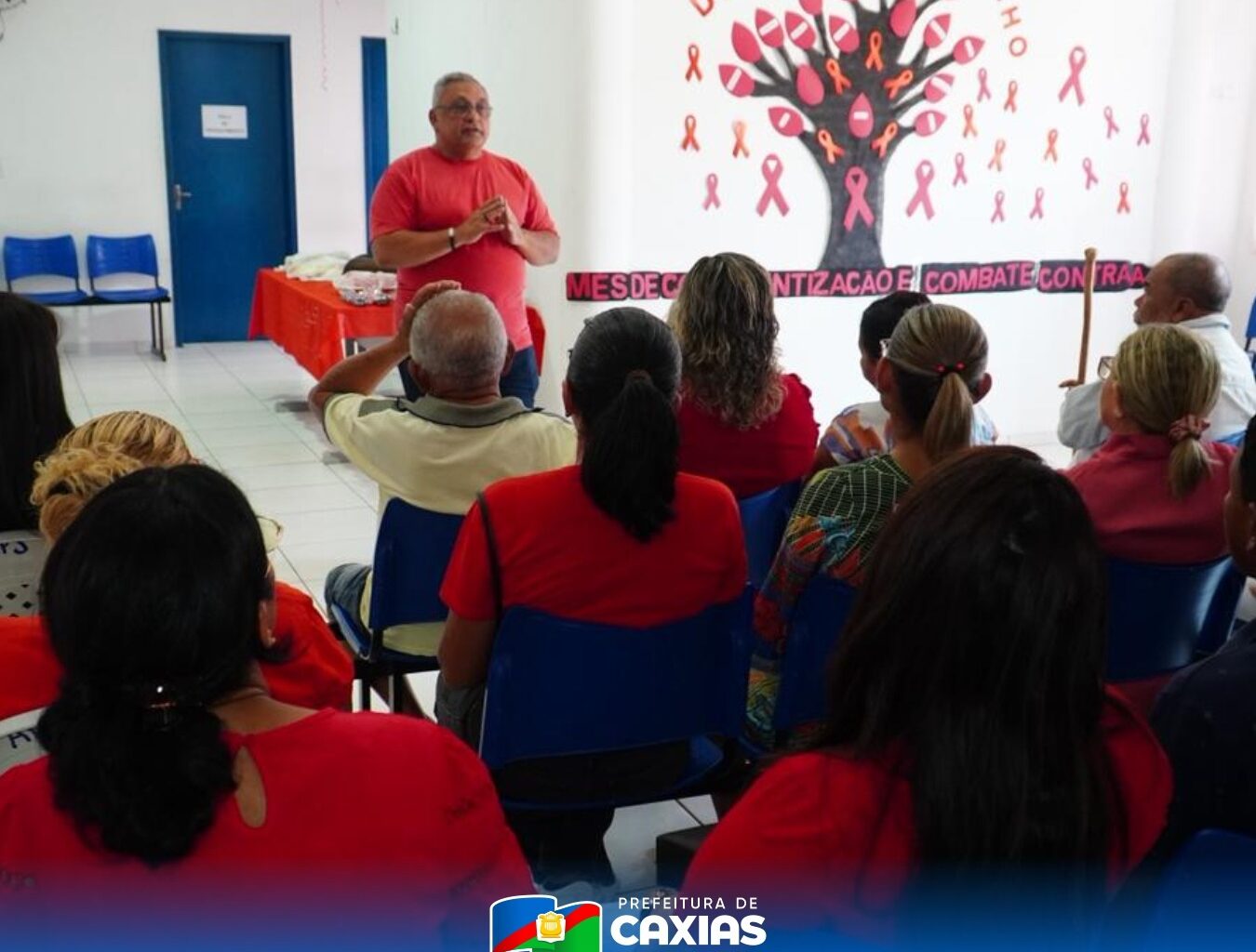 Moradores da Vila São José recebem palestra sobre a Campanha Dezembro Vermelho