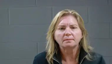 Documentário na Netflix expõe o lado sombrio de uma conselheira familiar aclamada nas redes