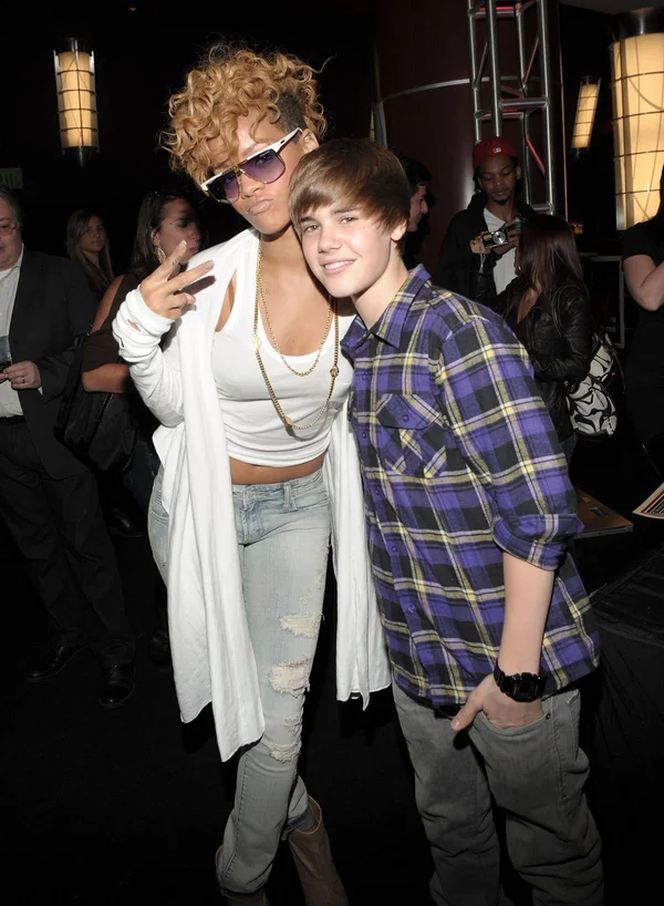 Justin Bieber aposta em tênis 3D com design semelhante às chuteiras - destaque galeria Justin Bieber aposta em tênis 3D com design semelhante às chuteiras - destaque galeria