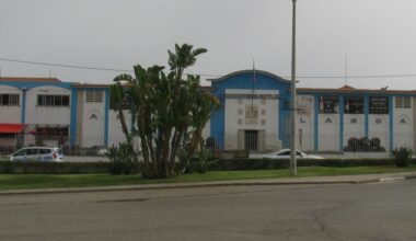 Uma adega que vai ser supermercado e uma escultura polémica. Vai ser assim o dia no Algarve (2ª feira, 22 de dezembro)