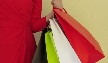 Enche sacos numa loja de roupa em Coimbra e sai escoltada pela PSP – Notícias de Coimbra