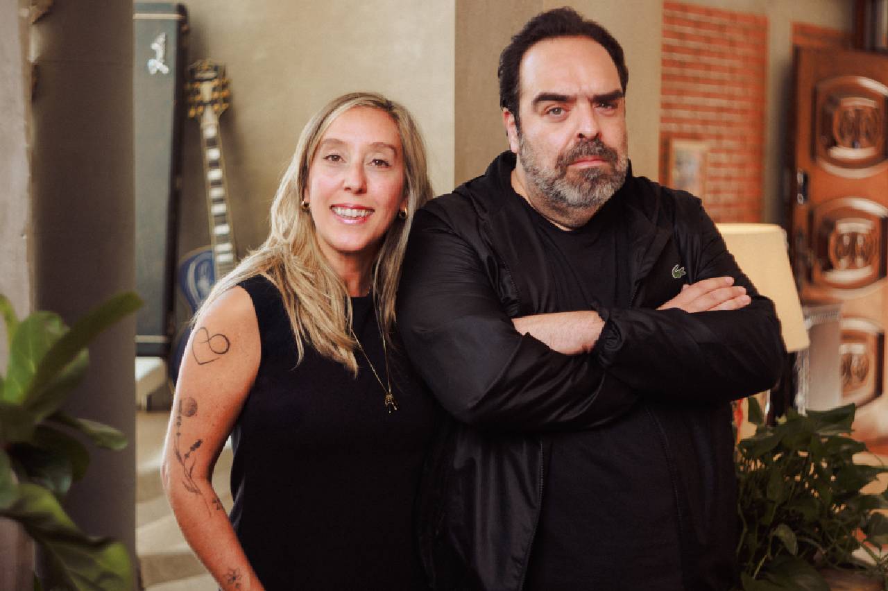 Lucha Libre Áudio admite produtora executiva