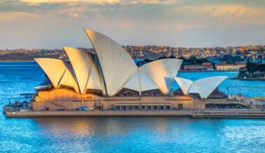 Essa obra virou símbolo da Austrália e referência mundial em arquitetura, engenharia e inovação formal