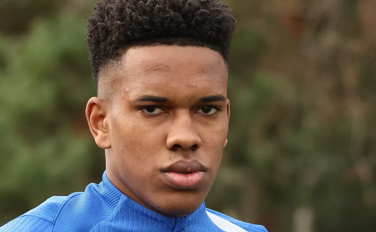 Saiba por que Estêvão foi barrado por Maresca de Cardiff City x Chelsea