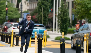 Críticos de 15 dos principais jornais e revistas de cinema do mundo elegem os 5 melhores filmes da Netflix em 2025 (até agora)