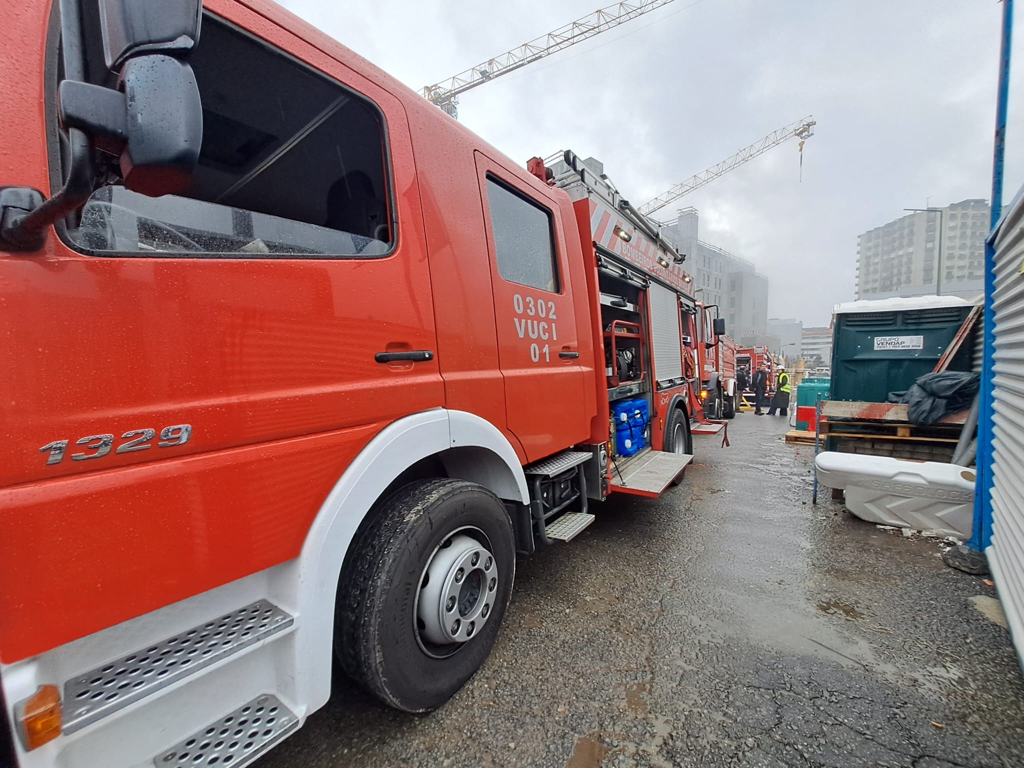 Dominado incêndio na futura residência universitária de braga