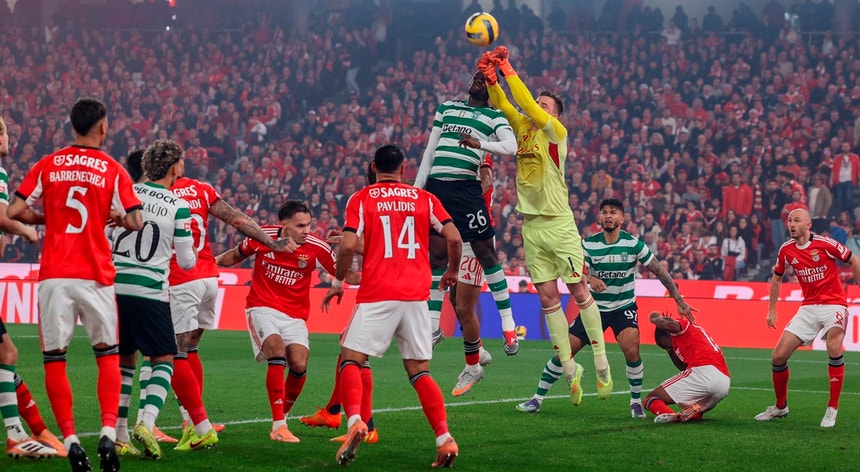 Empate entre Benfica e Sporting na Luz