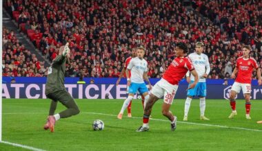 Benfica bate o Nápoles e mantém vivas aspirações na Champions