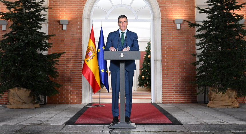 Governo espanhol em remodelações depois de derrota nas eleições na Estremadura