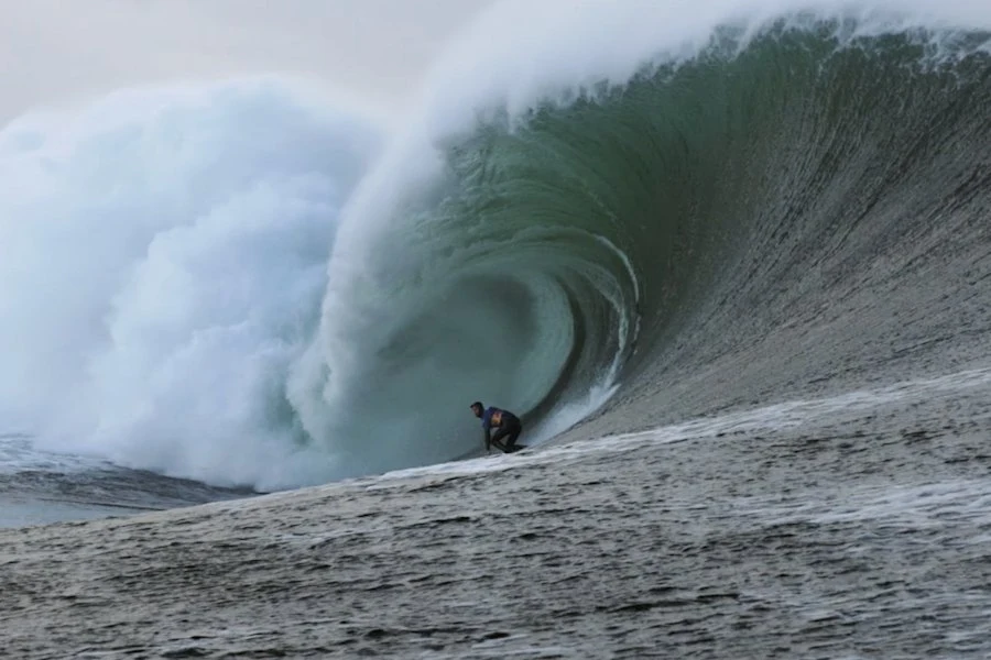 Ben Larg lança trailer de “Beyond the Island”, o documentário que revela a sua luta para voltar às ondas gigantes
